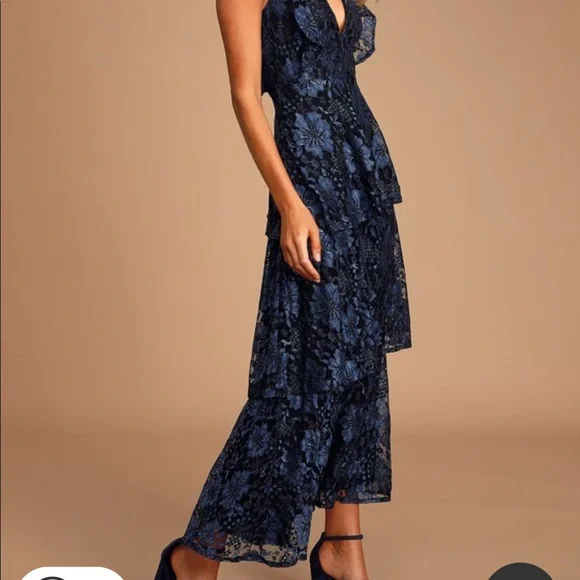 Lulus perfect v neck cut dress - Picture 3 of 4